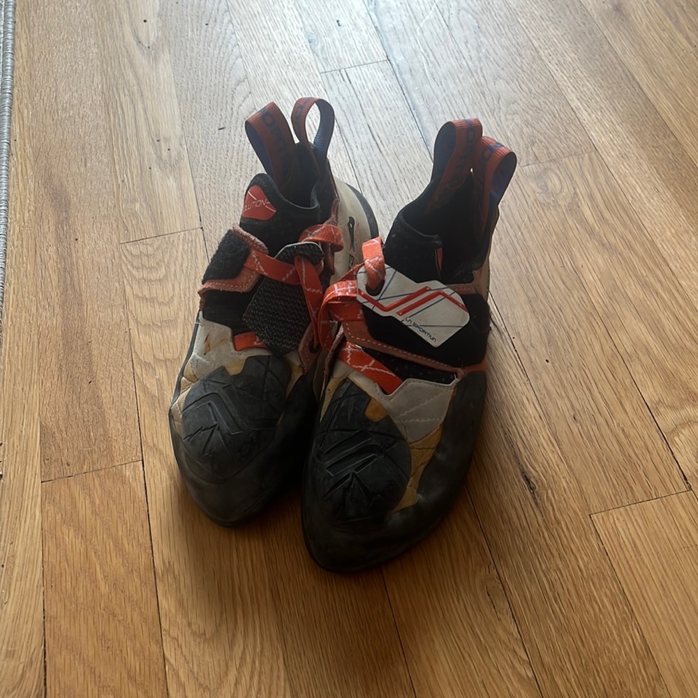 La sportiva solutions womens climbing shoes size 7